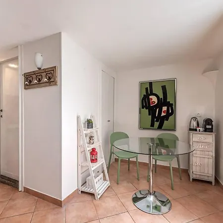 Lungaretta Flat Trastevere Rom