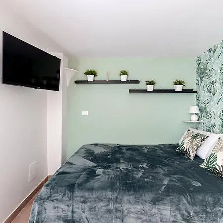 Lungaretta Flat Trastevere Rom